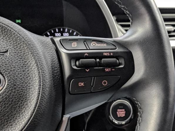 Kia Rio IV Рестайлинг с пробегом 2020 года, цена 1 945 000 рублей, 26969 км, седан, Автокод Объявления