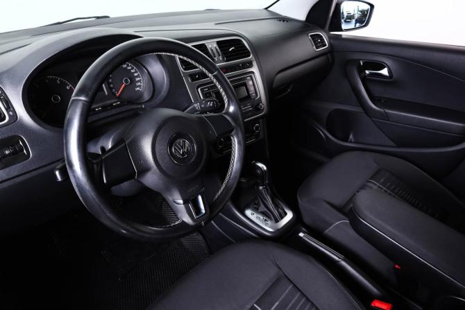 Volkswagen Polo V с пробегом 2015 года, цена 949 000 рублей, 203000 км, седан, Автокод Объявления