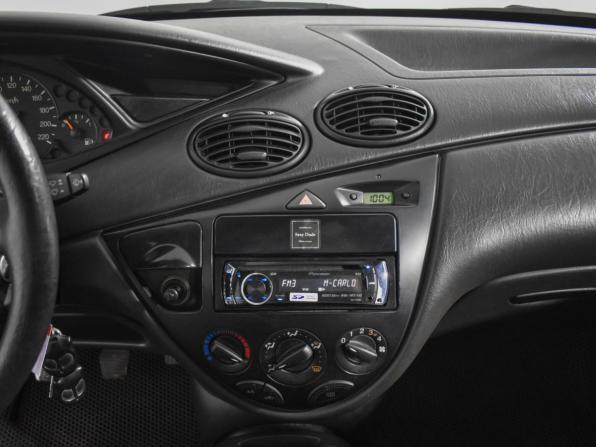 Ford Focus I Рестайлинг с пробегом 2004 года, цена 375 000 рублей, 103070 км, седан, Автокод Объявления
