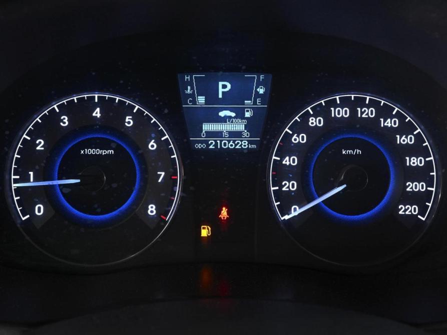 Hyundai Solaris I Ростов-на-Дону  - изображение 15