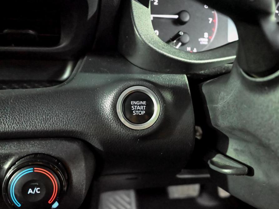 Toyota Yaris IV Екатеринбург  - изображение 15