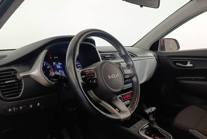 Kia Rio IV Рестайлинг с пробегом 2021 года, цена 1 620 000 рублей, 116000 км, седан, Автокод Объявления