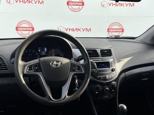 Hyundai Solaris I Рестайлинг с пробегом 2015 года, цена 919 000 рублей, 100284 км, хэтчбек, Автокод Объявления