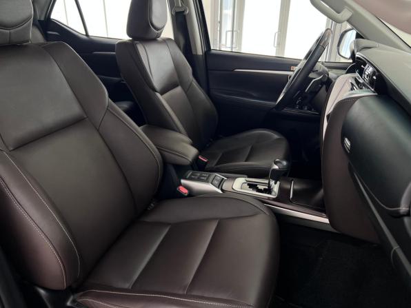 Toyota Fortuner II с пробегом 2019 года, цена 3 990 000 рублей, 76110 км, внедорожник, Автокод Объявления