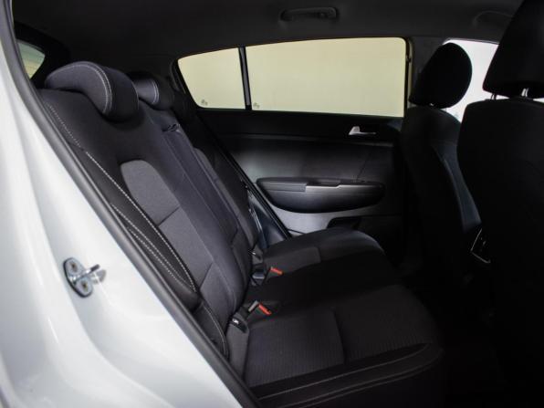Kia Sportage IV Рестайлинг с пробегом 2021 года, цена 2 390 000 рублей, 60000 км, внедорожник, Автокод Объявления