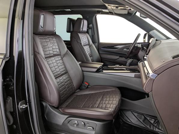 Cadillac Escalade V с пробегом 2023 года, цена 11 000 000 рублей, 40540 км, внедорожник, Автокод Объявления