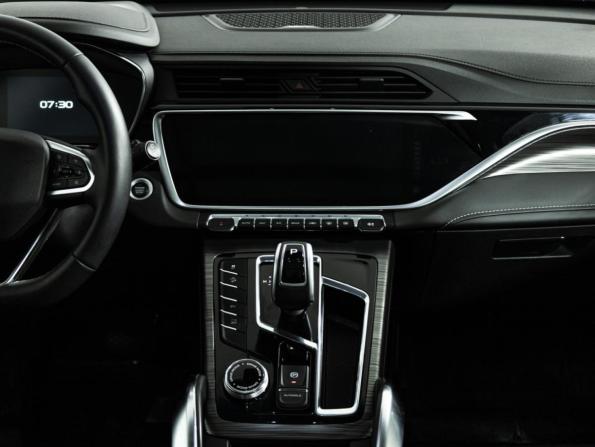 Geely Atlas Pro с пробегом 2023 года, цена 2 348 790 рублей, 16981 км, внедорожник, Автокод Объявления