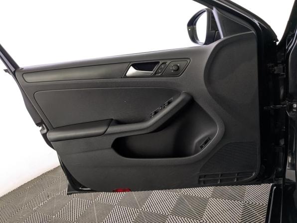 Volkswagen Jetta VI Рестайлинг с пробегом 2015 года, цена 1 190 000 рублей, 113442 км, седан, Автокод Объявления
