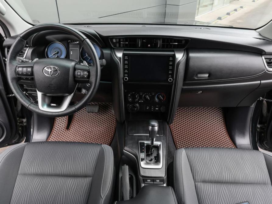 Toyota Fortuner II Рестайлинг Москва  - изображение 15