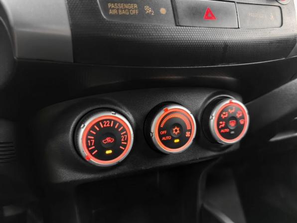 Mitsubishi Outlander II с пробегом 2007 года, цена 1 050 000 рублей, 300200 км, внедорожник, Автокод Объявления