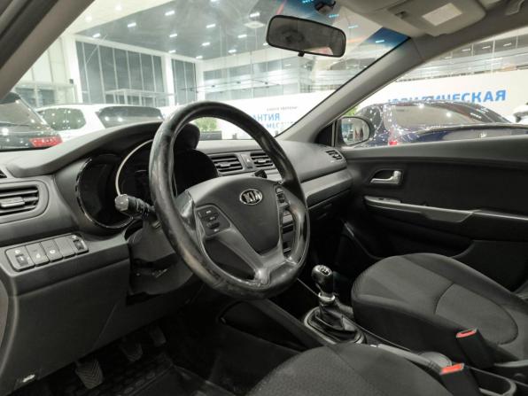 Kia Rio III Рестайлинг с пробегом 2016 года, цена 699 000 рублей, 251501 км, седан, Автокод Объявления