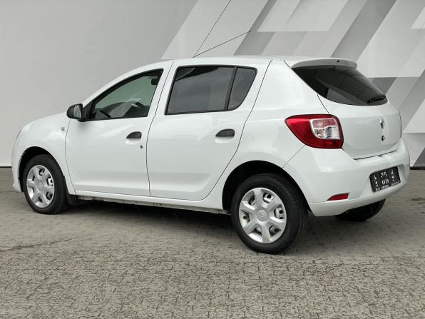 Renault Sandero II с пробегом 2017 года, цена 787 000 рублей, 112300 км, хэтчбек, Автокод Объявления