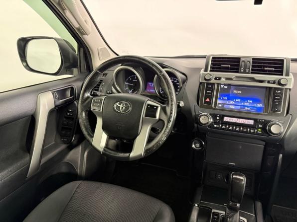 Toyota Land Cruiser Prado 150 Series Рестайлинг 1 с пробегом 2016 года, цена 3 170 000 рублей, 195460 км, внедорожник, Автокод Объявления