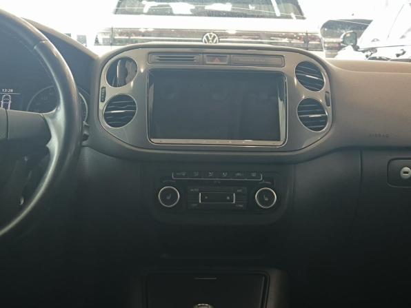 Volkswagen Tiguan I Рестайлинг с пробегом 2014 года, цена 1 099 000 рублей, 247641 км, внедорожник, Автокод Объявления