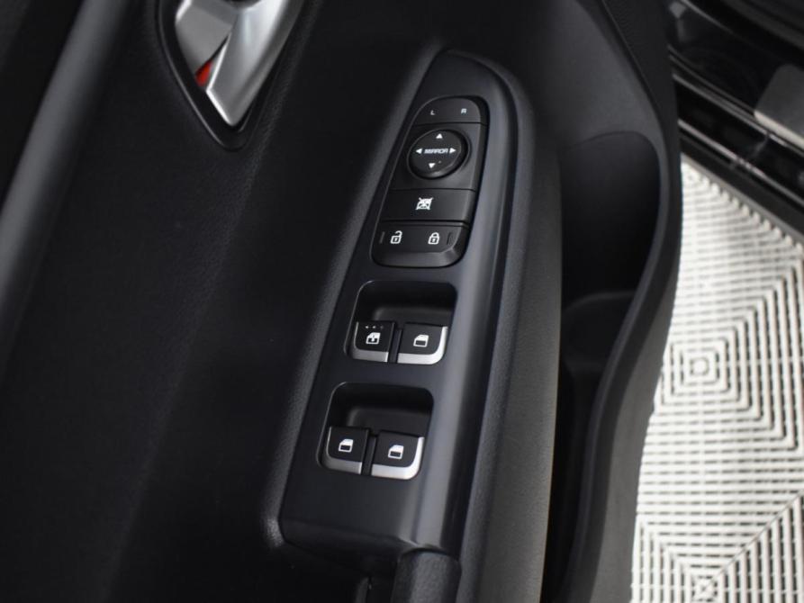 Kia Rio IV Санкт-Петербург  - изображение 18