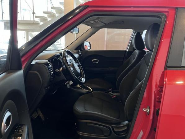 Kia Soul II Рестайлинг с пробегом 2018 года, цена 1 835 000 рублей, 76462 км, хэтчбек, Автокод Объявления