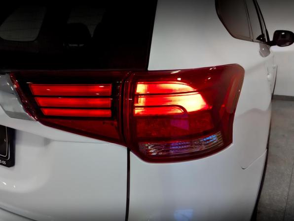 Mitsubishi Outlander III Рестайлинг 2 с пробегом 2018 года, цена 1 750 000 рублей, 236755 км, внедорожник, Автокод Объявления
