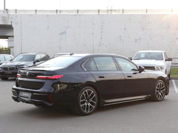 BMW 7 серии VII (G70) с пробегом 2022 года, цена 10 114 000 рублей, 72789 км, седан, Автокод Объявления