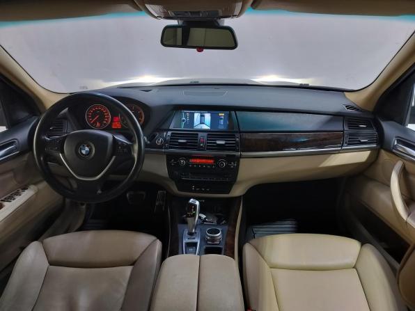 BMW X5 II (E70) Рестайлинг с пробегом 2010 года, цена 1 660 000 рублей, 323311 км, внедорожник, Автокод Объявления