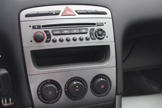Peugeot 308 I Рестайлинг с пробегом 2012 года, цена 435 000 рублей, 174000 км, хэтчбек, Автокод Объявления