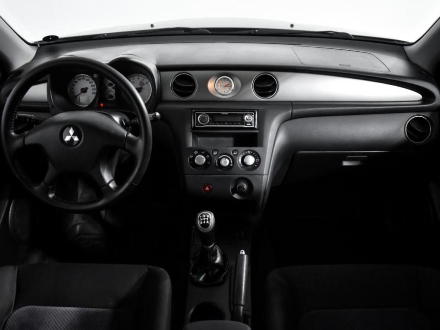 Mitsubishi Outlander I Санкт-Петербург  - изображение 15