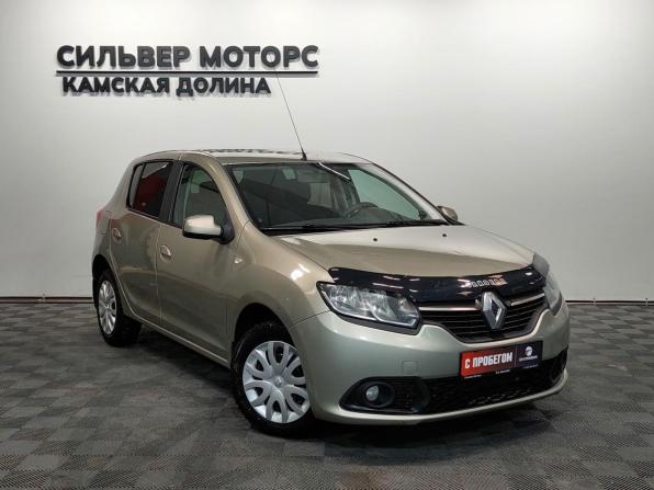 Renault Sandero II с пробегом 2015 года, цена 700 000 рублей, 113673 км, хэтчбек, Автокод Объявления