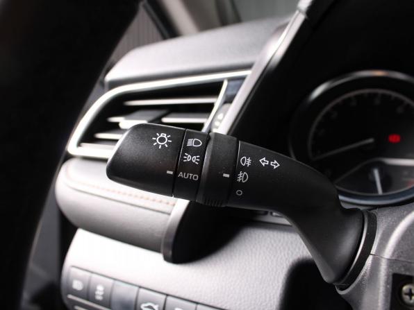 Toyota Camry VIII (XV70) с пробегом 2019 года, цена 2 670 000 рублей, 194500 км, седан, Автокод Объявления
