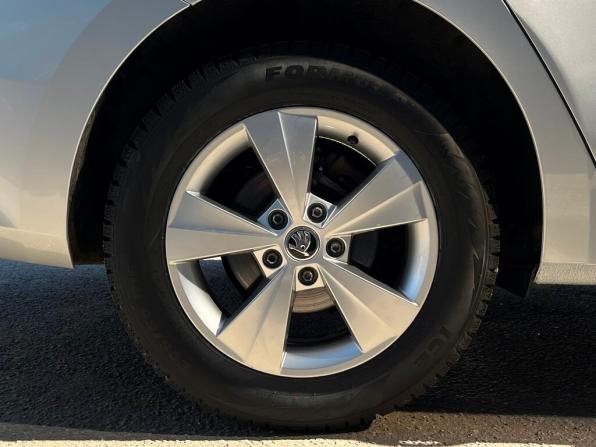 Skoda Octavia IV (A8) с пробегом 2021 года, цена 2 462 400 рублей, 62883 км, лифтбек, Автокод Объявления