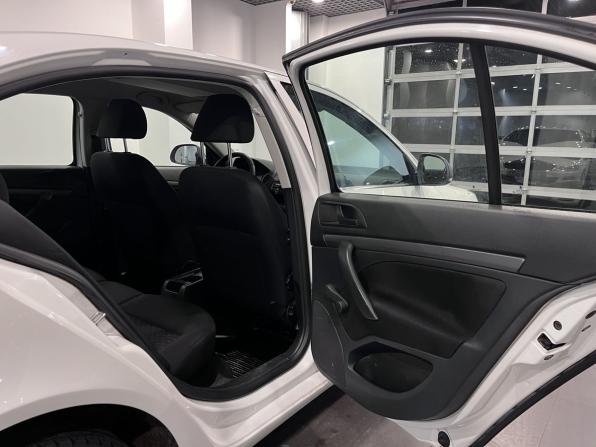 Skoda Octavia II (A5) Рестайлинг с пробегом 2013 года, цена 735 000 рублей, 235334 км, лифтбек, Автокод Объявления