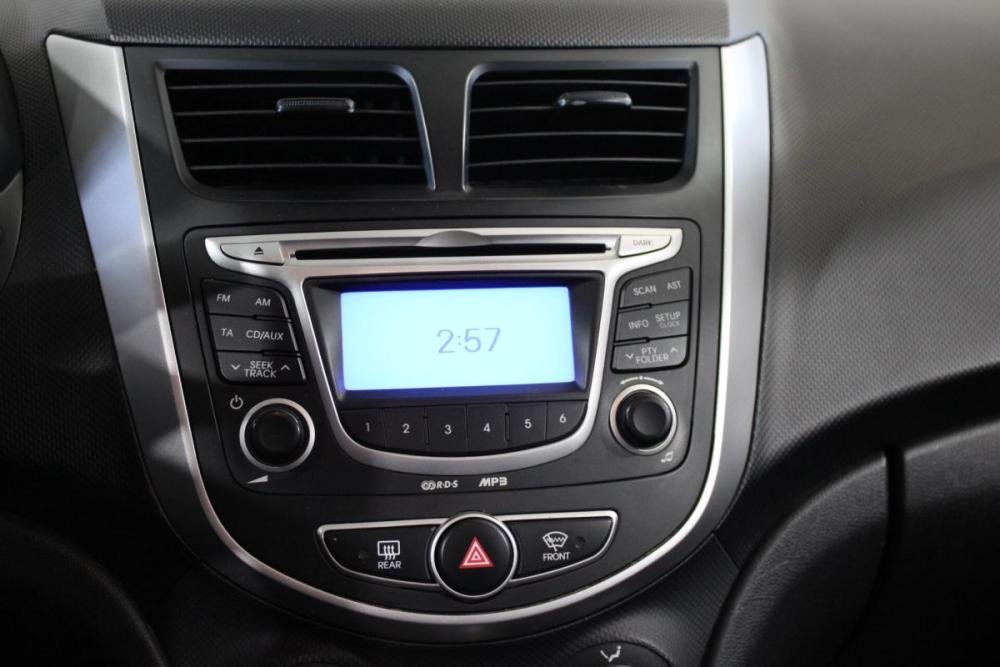 Hyundai Solaris I Санкт-Петербург  - изображение 15