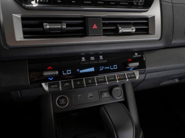 Mitsubishi L200 VI с пробегом 2025 года, цена 5 250 000 рублей, 50 км, пикап, Автокод Объявления