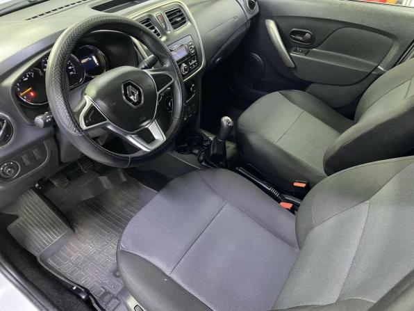Renault Logan II Рестайлинг с пробегом 2019 года, цена 832 650 рублей, 126047 км, седан, Автокод Объявления