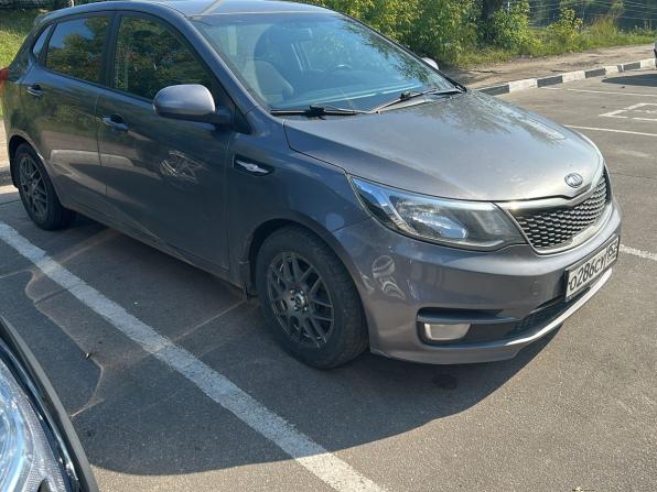 Kia Rio III Рестайлинг с пробегом 2017 года, цена 985 000 рублей, 97000 км, хэтчбек, Автокод Объявления