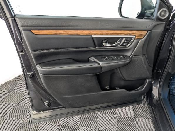 Honda CR-V V с пробегом 2017 года, цена 3 065 000 рублей, 72170 км, внедорожник, Автокод Объявления