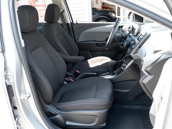Chevrolet Aveo II с пробегом 2013 года, цена 860 000 рублей, 27047 км, седан, Автокод Объявления