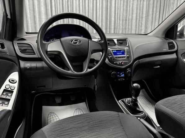 Hyundai Solaris I Рестайлинг с пробегом 2016 года, цена 850 000 рублей, 255517 км, седан, Автокод Объявления
