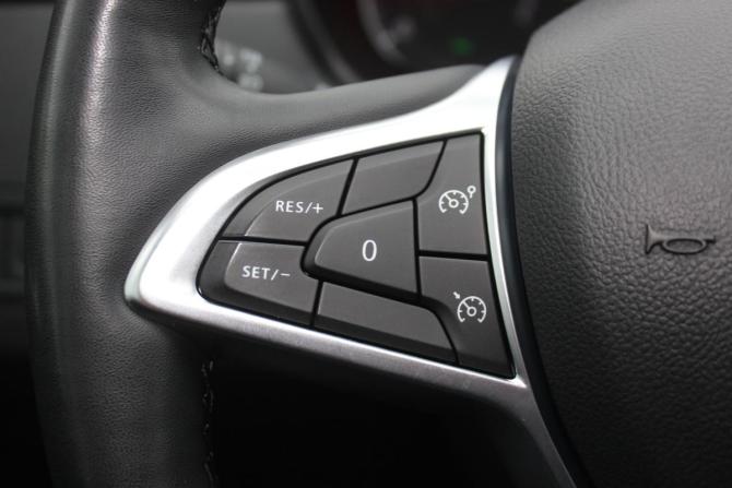 Renault Arkana I с пробегом 2019 года, цена 1 717 000 рублей, 77416 км, внедорожник, Автокод Объявления