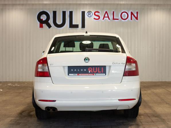 Skoda Octavia II (A5) Рестайлинг с пробегом 2011 года, цена 665 000 рублей, 249015 км, лифтбек, Автокод Объявления