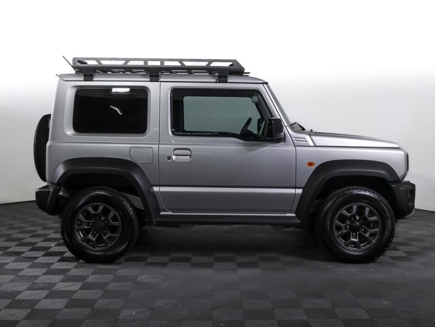 Suzuki Jimny IV Москва  - изображение 4