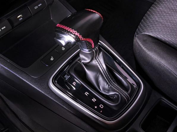 Kia Rio IV Рестайлинг с пробегом 2022 года, цена 1 385 000 рублей, 120599 км, седан, Автокод Объявления