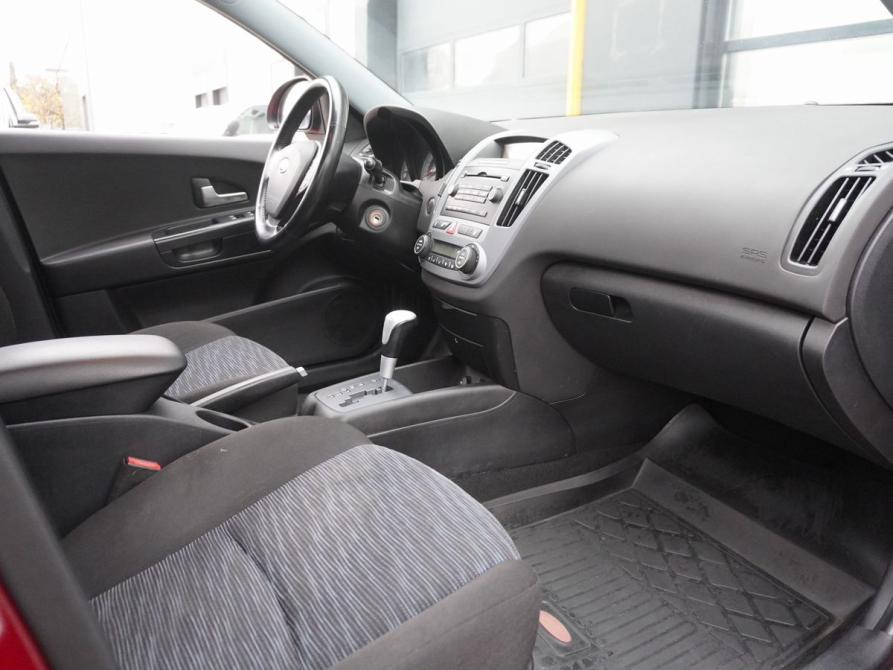 Kia Ceed I Москва  - изображение 11