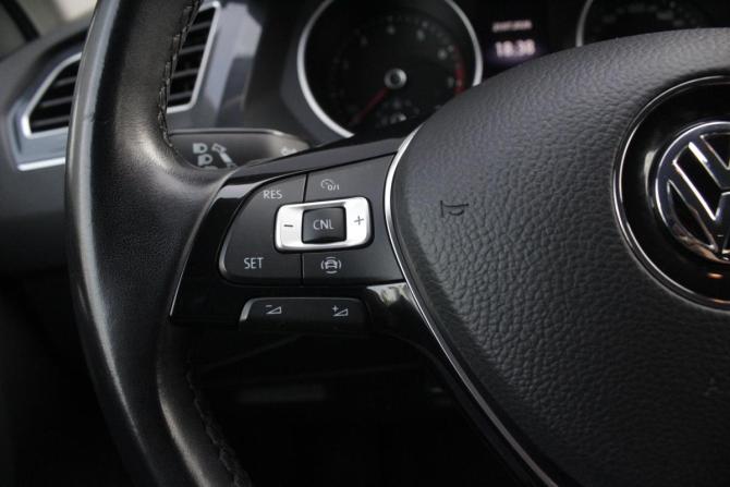 Volkswagen Tiguan II с пробегом 2019 года, цена 2 650 000 рублей, 101305 км, внедорожник, Автокод Объявления