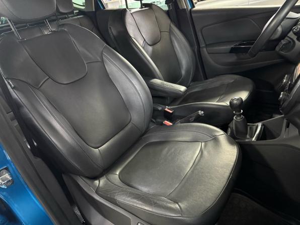 Renault Kaptur I с пробегом 2016 года, цена 1 120 000 рублей, 223000 км, внедорожник, Автокод Объявления