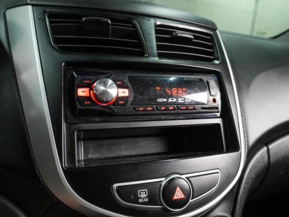Hyundai Solaris I с пробегом 2013 года, цена 824 000 рублей, 161062 км, седан, Автокод Объявления