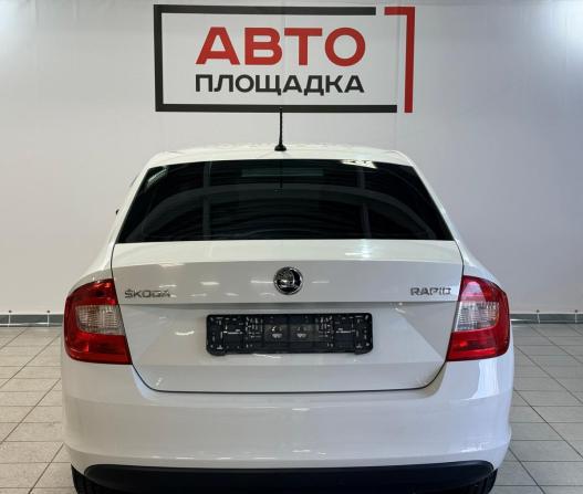 Skoda Rapid I с пробегом 2016 года, цена 999 000 рублей, 96000 км, лифтбек, Автокод Объявления