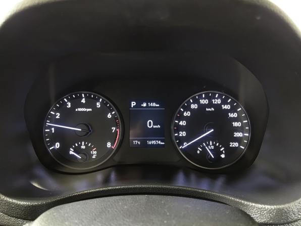 Hyundai Solaris II с пробегом 2018 года, цена 1 030 000 рублей, 169079 км, седан, Автокод Объявления