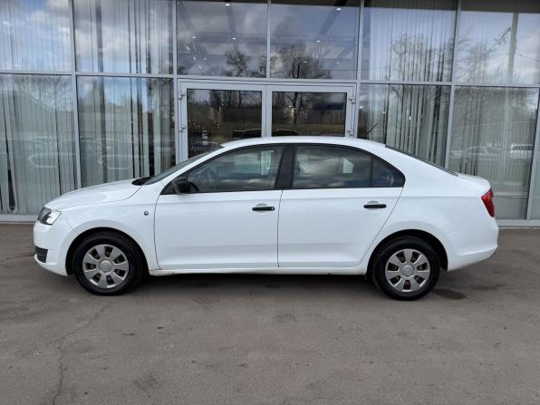 Skoda Rapid I с пробегом 2015 года, цена 980 000 рублей, 98180 км, лифтбек, Автокод Объявления