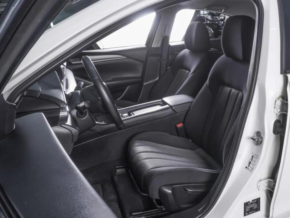Mazda 6 III (GJ) Рестайлинг 2 с пробегом 2019 года, цена 2 386 000 рублей, 88806 км, седан, Автокод Объявления