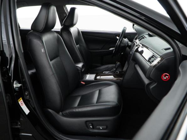 Toyota Camry VII (XV50) Рестайлинг 2 с пробегом 2018 года, цена 2 497 434 рубля, 123197 км, седан, Автокод Объявления