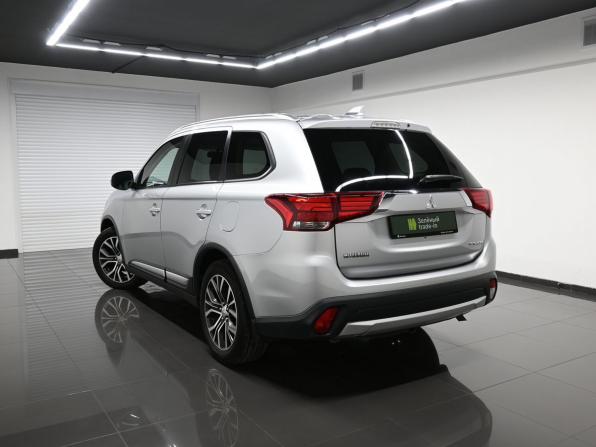 Mitsubishi Outlander III Рестайлинг 2 с пробегом 2018 года, цена 1 625 000 рублей, 156892 км, внедорожник, Автокод Объявления